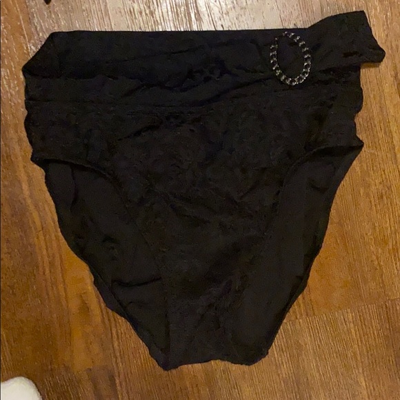 Neverworn black velvet-look design tankini w/ wrap - Picture 3 of 5